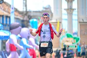 BIB: 190, 15004
                            <button type="button" onclick="openModal(24882756)" class="btn btn-primary btn-sm float-right btn-popup" data-toggle="modal" data-target=".modal-high-quality">
                        <i class="fas fa-shopping-cart"></i> Add to Cart
                    </button>
                                            <button type="button" onclick="isThisMe(24882756, true)" class="btn btn-success btn-sm float-right btn-popup btn-isme hidden" data-toggle="tooltip" data-placement="bottom" title="นี่คือรูปของคุณใช่ไหม คลิกที่นี่เพื่อเอาเข้าอัลบั้ม">
                        <i class="fas fa-plus"></i> Add to album
                    </button>
                    <button type="button" onclick="isThisMe(24882756, false)" class="btn btn-warning btn-sm float-right btn-popup btn-isnotme hidden">
                        <i class="fas fa-ban"></i> Remove from album
                    </button>